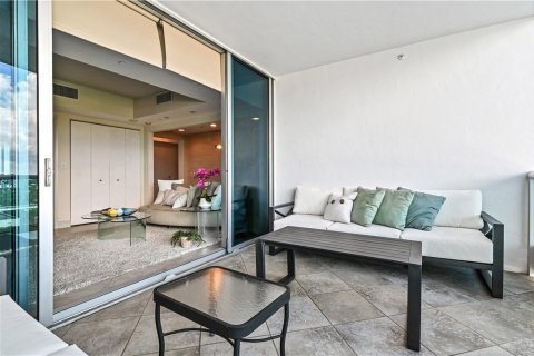 Condo in Lauderdale-by-the-Sea, Florida, 3 bedrooms № 2158188 - photo 9