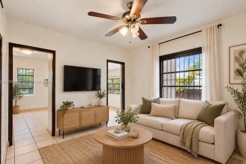 Commercial property in Miami, Florida 171.22 sq.m. № 2385523 - photo 29