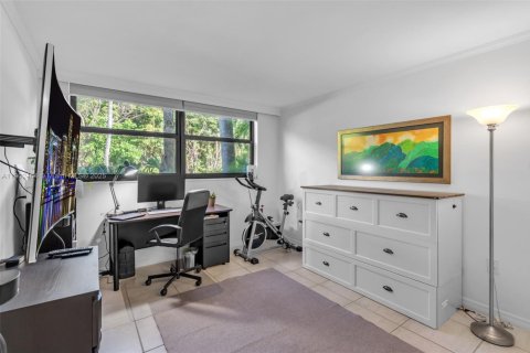 Copropriété à vendre à Key Biscayne, Floride: 2 chambres, 134.71 m2 № 1955286 - photo 12