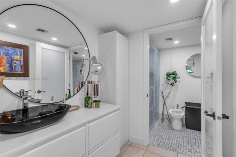 Copropriété à vendre à Key Biscayne, Floride: 2 chambres, 134.71 m2 № 1955286 - photo 15
