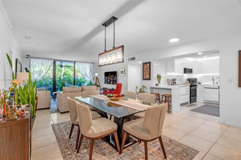 Copropriété à vendre à Key Biscayne, Floride: 2 chambres, 134.71 m2 № 1955286 - photo 7
