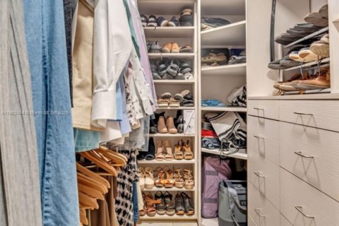 Copropriété à vendre à Key Biscayne, Floride: 2 chambres, 134.71 m2 № 1955286 - photo 18