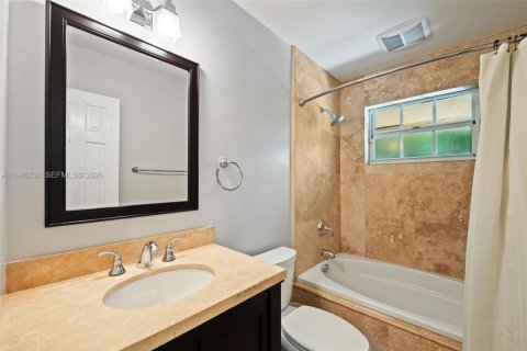 Touwnhouse à vendre à Miami, Floride: 3 chambres, 113.34 m2 № 2059187 - photo 21