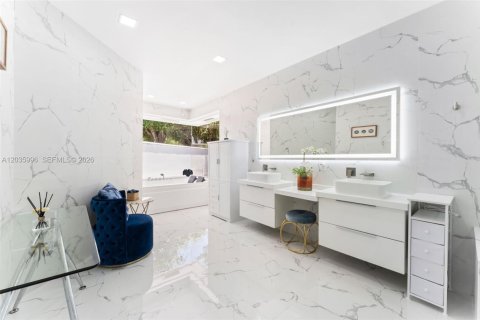 Villa ou maison à vendre à Boca Raton, Floride: 6 chambres, 382.29 m2 № 2263565 - photo 18