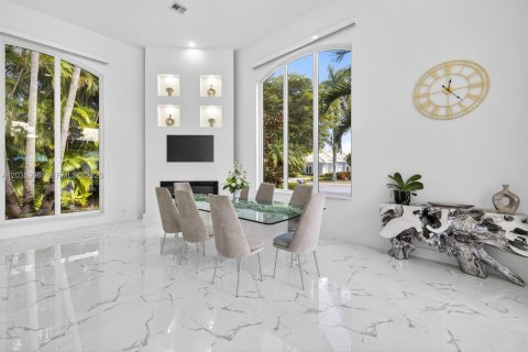 Villa ou maison à vendre à Boca Raton, Floride: 6 chambres, 382.29 m2 № 2263565 - photo 5