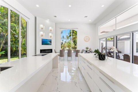 Villa ou maison à vendre à Boca Raton, Floride: 6 chambres, 382.29 m2 № 2263565 - photo 8