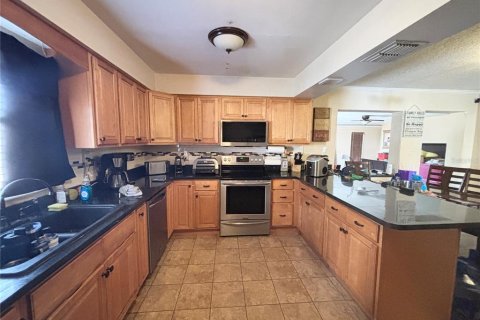 Casa en venta en Auburndale, Florida, 4 dormitorios, 167.6 m2 № 2199404 - foto 3