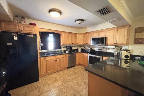 Casa en venta en Auburndale, Florida, 4 dormitorios, 167.6 m2 № 2199404 - foto 4