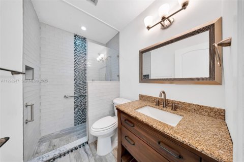 Снять в аренду таунхаус в Майами-Лейкс, Флорида 3 спальни, 123.84м2, № 1986900 - фото 13