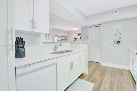 Copropriété à vendre à Miami, Floride: 1 chambre, 74.69 m2 № 1941194 - photo 11