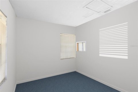 House in Winter Garden, Florida 4 bedrooms, 238.85 sq.m. № 1885675 - photo 12