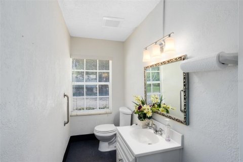 House in Winter Garden, Florida 4 bedrooms, 238.85 sq.m. № 1885675 - photo 14