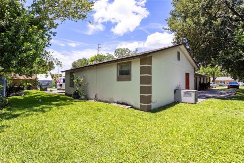 House in Winter Garden, Florida 4 bedrooms, 238.85 sq.m. № 1885675 - photo 18
