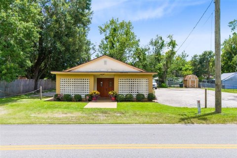House in Winter Garden, Florida 4 bedrooms, 238.85 sq.m. № 1885675 - photo 1
