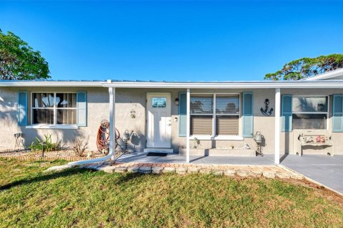 Casa en venta en Englewood, Florida, 2 dormitorios, 115.76 m2 № 1563045 - foto 3