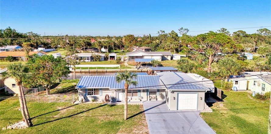 Casa en Englewood, Florida 2 dormitorios, 115.76 m2 № 1563045