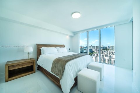 Copropriété à louer à Sunny Isles Beach, Floride: 3 chambres, 175.77 m2 № 1888192 - photo 28