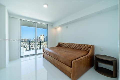 Copropriété à louer à Sunny Isles Beach, Floride: 3 chambres, 175.77 m2 № 1888192 - photo 25