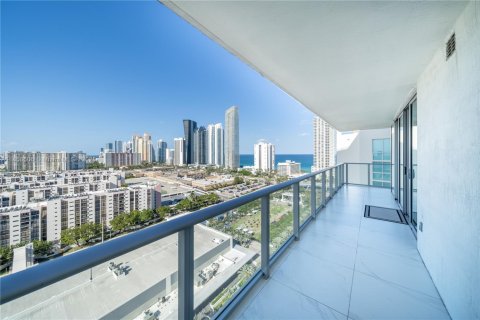 Copropriété à louer à Sunny Isles Beach, Floride: 3 chambres, 175.77 m2 № 1888192 - photo 17