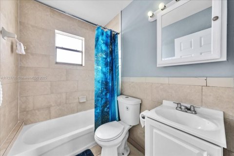 Apartamento en alquiler en Miami, Florida, 1 dormitorio № 1940697 - foto 28