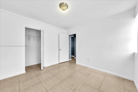 Apartamento en alquiler en Miami, Florida, 1 dormitorio № 1940697 - foto 6