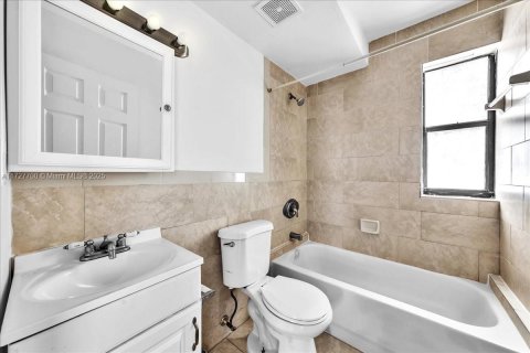 Apartamento en alquiler en Miami, Florida, 1 dormitorio № 1940697 - foto 8