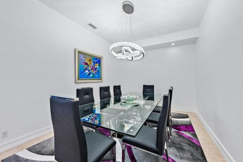 Condominio en venta en West Palm Beach, Florida, 3 dormitorios, 262.91 m2 № 2088208 - foto 16