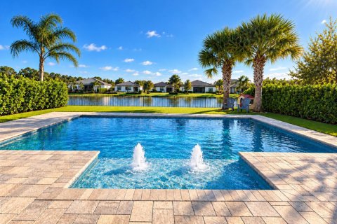House in Port St. Lucie, Florida 5 bedrooms, 265.79 sq.m. № 2422184 - photo 19