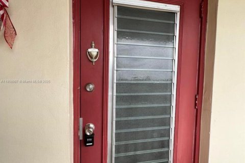 Condo in Lauderhill, Florida № 1964728 - photo 19