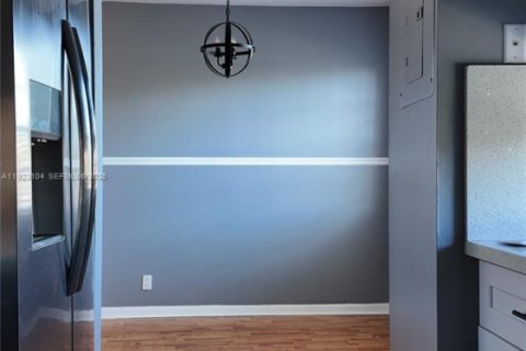 Copropriété à louer à Pembroke Pines, Floride: 2 chambres, 87.79 m2 № 1976812 - photo 20