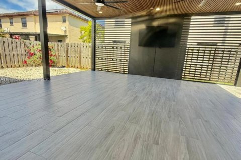 Снять в аренду виллу или дом в Хомстед, Флорида 3 спальни, 200.67м2, № 2051957 - фото 21