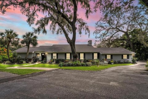 Casa en venta en Eustis, Florida, 4 dormitorios, 442.49 m2 № 1839948 - foto 4