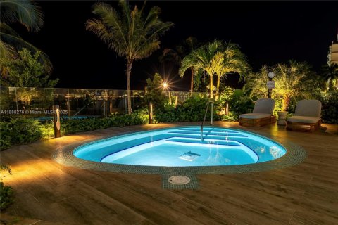 Купить кондоминиум в Майами, Флорида 4 спальни, № 2012470 - фото 11