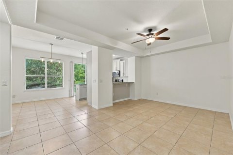 Touwnhouse à vendre à Orlando, Floride: 3 chambres, 156.26 m2 № 2419920 - photo 5