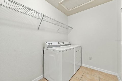 Touwnhouse à vendre à Orlando, Floride: 3 chambres, 156.26 m2 № 2419920 - photo 26