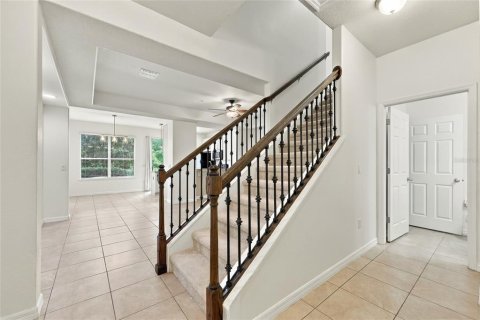 Touwnhouse à vendre à Orlando, Floride: 3 chambres, 156.26 m2 № 2419920 - photo 4