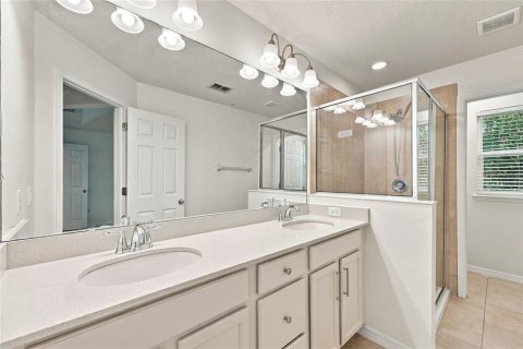 Touwnhouse à vendre à Orlando, Floride: 3 chambres, 156.26 m2 № 2419920 - photo 17