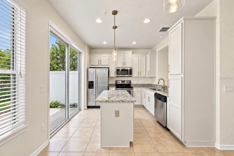 Touwnhouse à vendre à Orlando, Floride: 3 chambres, 156.26 m2 № 2419920 - photo 9
