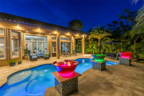 Casa en venta en Miramar, Florida, 5 dormitorios, 349.87 m2 № 2275999 - foto 12