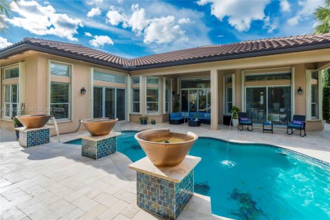 Casa en venta en Miramar, Florida, 5 dormitorios, 349.87 m2 № 2275999 - foto 5