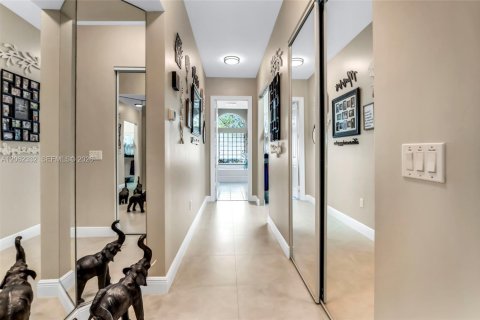 Casa en venta en Miramar, Florida, 5 dormitorios, 349.87 m2 № 2275999 - foto 19