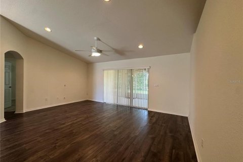 Villa ou maison à louer à Ocala, Floride: 3 chambres, 179.3 m2 № 2286934 - photo 2