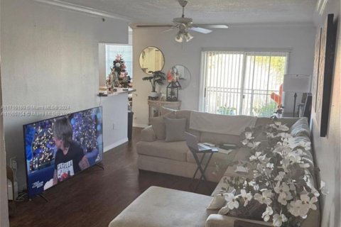 Condominio en venta en Pembroke Pines, Florida, 2 dormitorios, 104.98 m2 № 1952187 - foto 6