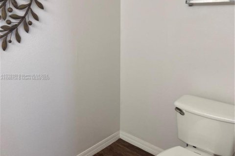 Condominio en venta en Pembroke Pines, Florida, 2 dormitorios, 104.98 m2 № 1952187 - foto 10