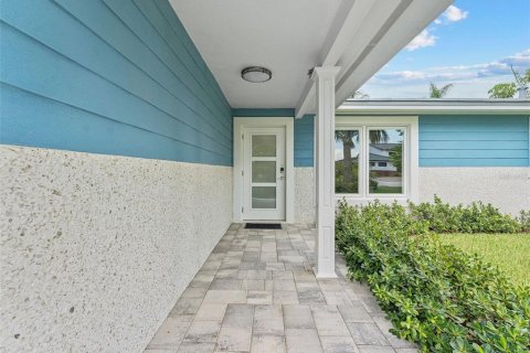 Villa ou maison à vendre à Saint Pete Beach, Floride: 2 chambres, 123.28 m2 № 1881380 - photo 24