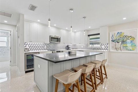 Villa ou maison à vendre à Saint Pete Beach, Floride: 2 chambres, 123.28 m2 № 1881380 - photo 30