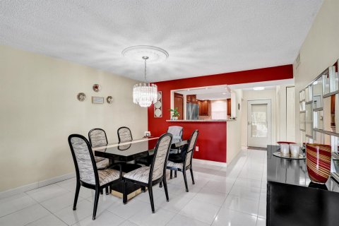 Copropriété à vendre à Lauderhill, Floride: 2 chambres, 101.45 m2 № 2147058 - photo 8