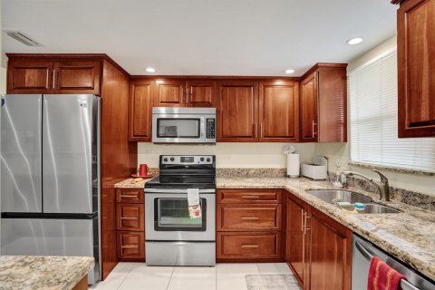 Copropriété à vendre à Lauderhill, Floride: 2 chambres, 101.45 m2 № 2147058 - photo 3