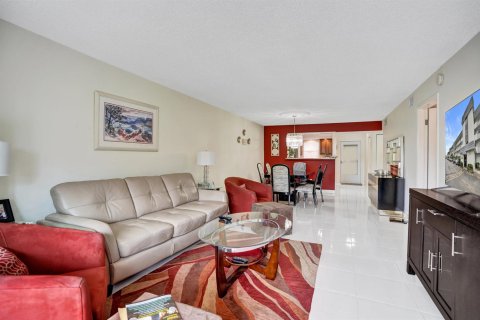 Copropriété à vendre à Lauderhill, Floride: 2 chambres, 101.45 m2 № 2147058 - photo 11