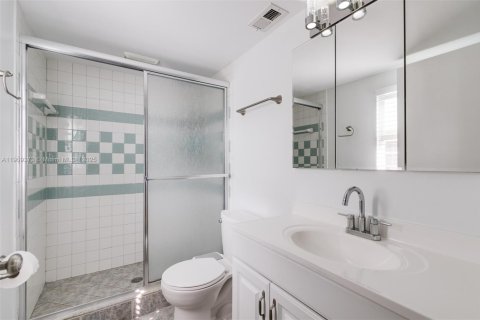 Снять в аренду кондоминиум в Дирфилд-Бич, Флорида 2 спальни, 128.21м2, № 1965003 - фото 16